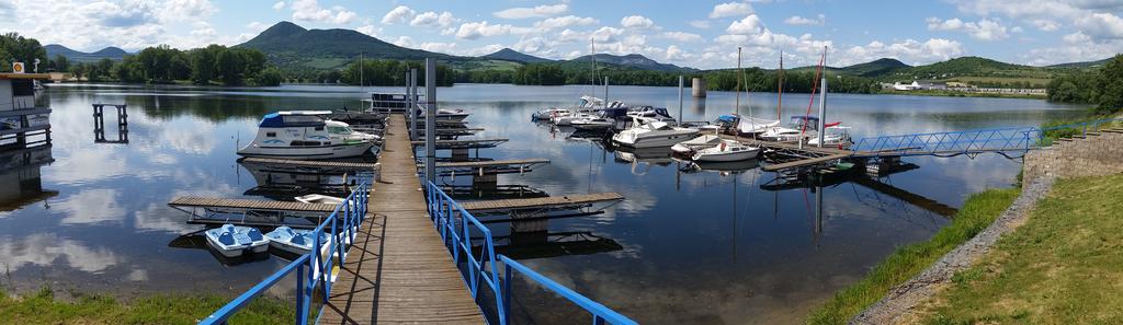 Resort Marina Labe Ловосіце Екстер'єр фото