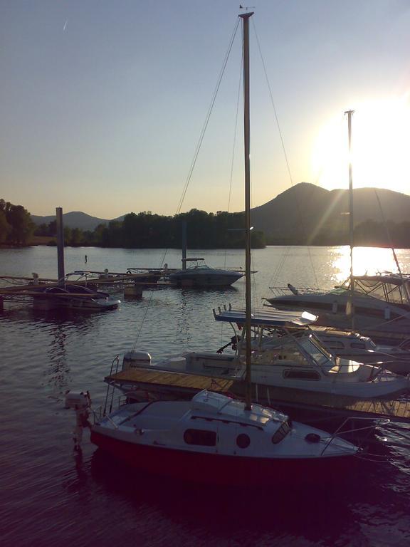 Resort Marina Labe Ловосіце Екстер'єр фото